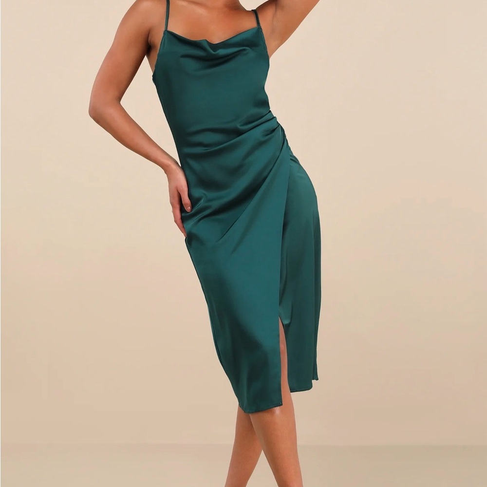 Lulu’s Hollywood Woman Forest Green Satin Midi Dress Size Medium